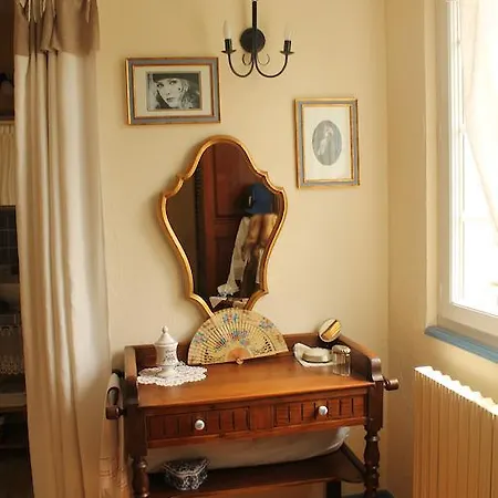 Baillargues De 3* Mouchan