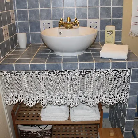 Baillargues De Mouchan