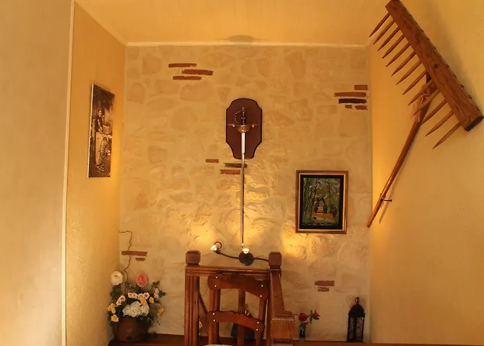 Bed & Breakfast Baillargues De 3*