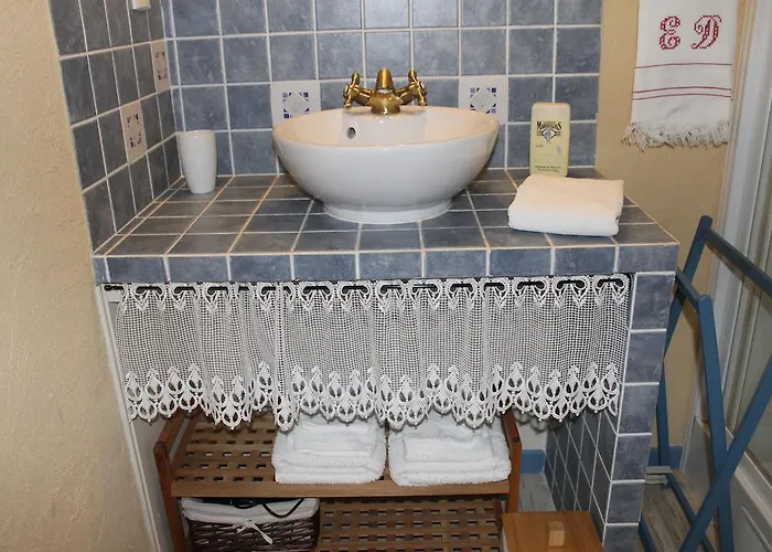 Baillargues De Mouchan