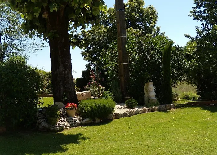 Bed & Breakfast Baillargues De Mouchan