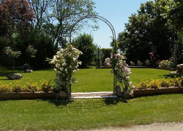 Baillargues De 3* Mouchan